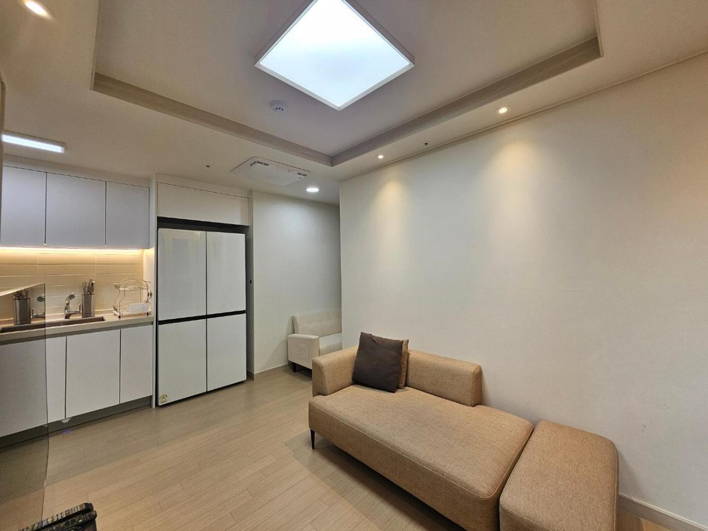 Seonneung Station Beautiful 2room Apartment